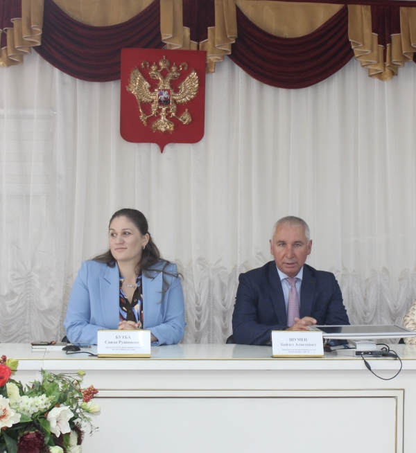 Председатели Верховных судов Республики Абхазия и Республики Адыгея встретились в г. Майкоп