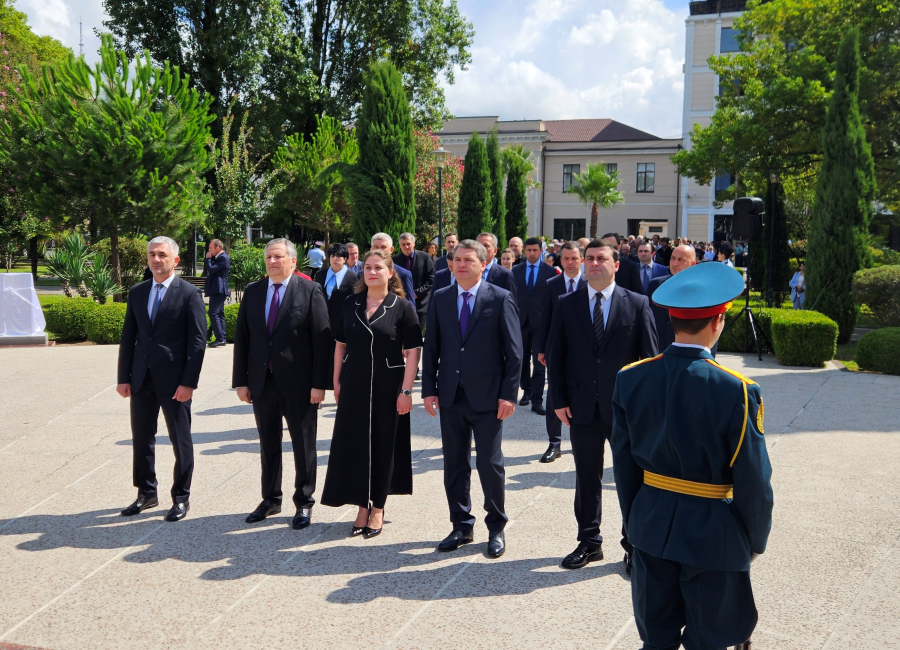 Председатель Верховного суда Республики Абхазия Саида Бутба приняла участие в памятных мероприятиях, посвящённых Дню памяти защитников Отечества